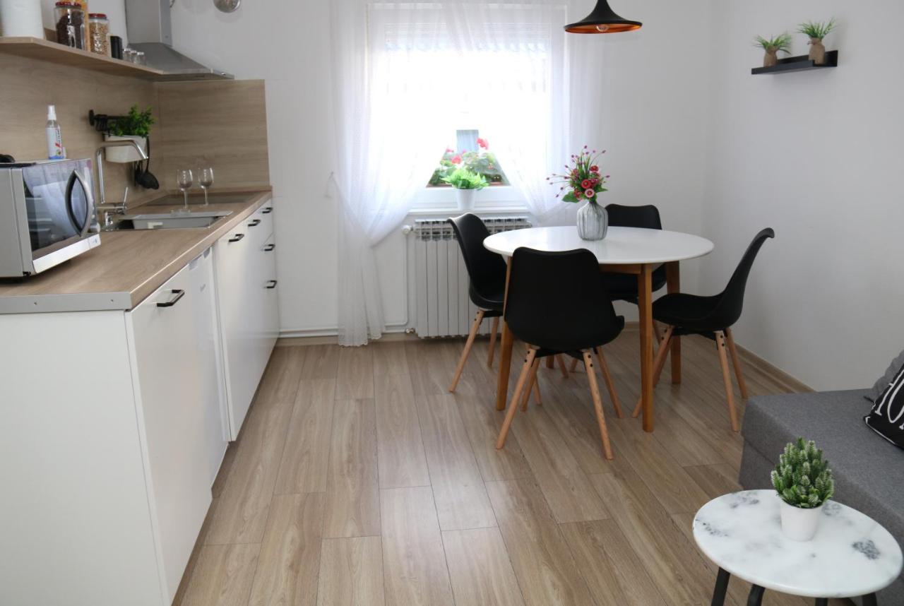 Apartman Relax Ðakovo Exterior foto